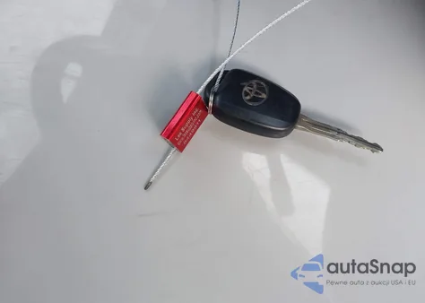 2016 Toyota Rav4 Xle from USA, damaged, VIN JTMWFREV8GJ092898